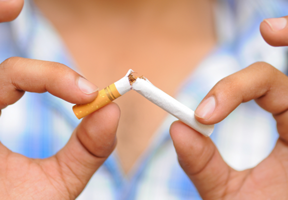 Breken Van Sigaret Stoppen Met Roken